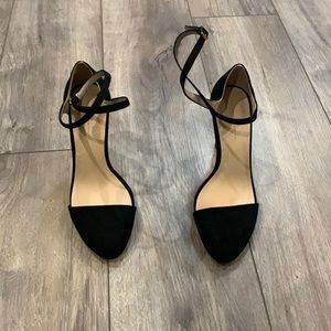 Brand new Zara Basic black pumps